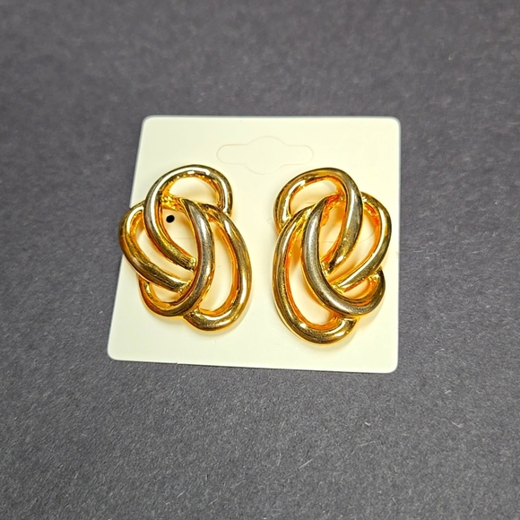 vintage gold tone earrings - Picture 14 of 16